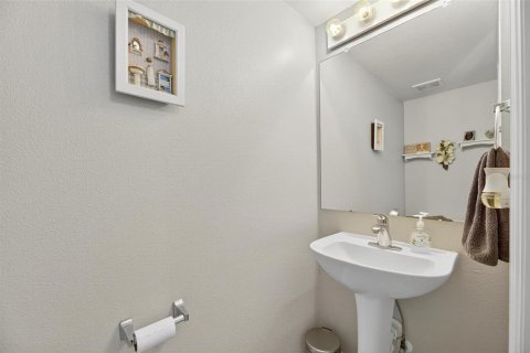 Casa en venta en Wesley Chapel, Florida, 4 dormitorios, 180.6 m2 № 1918512 - foto 28
