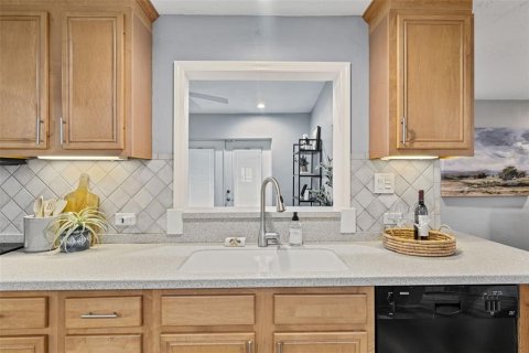 Casa en venta en Tampa, Florida, 3 dormitorios, 182.09 m2 № 1899606 - foto 10