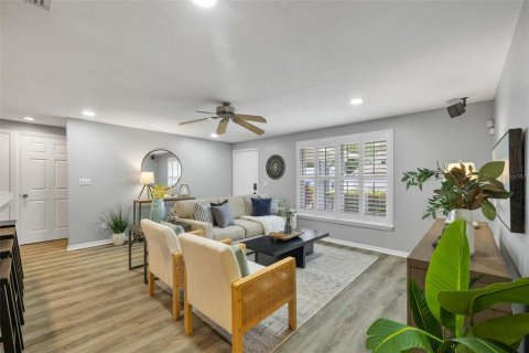 Casa en venta en Tampa, Florida, 3 dormitorios, 182.09 m2 № 1899606 - foto 5