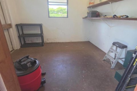 House in Wellington, Florida 1 bedroom, 225.01 sq.m. № 2176945 - photo 8