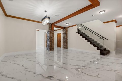 Casa en venta en Tavares, Florida, 5 dormitorios, 367.89 m2 № 2204585 - foto 11