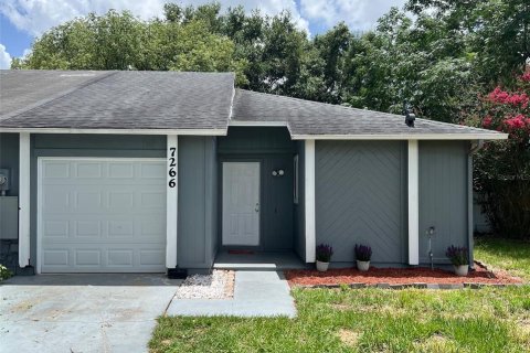 Duplex in Orlando, Florida 2 bedrooms, 88.07 sq.m. № 1784826 - photo 1