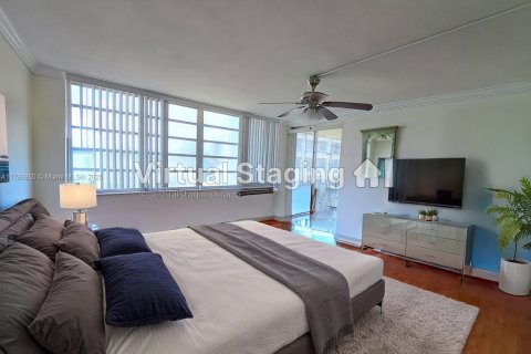 Condo in Miami, Florida, 2 bedrooms  № 1702029 - photo 8