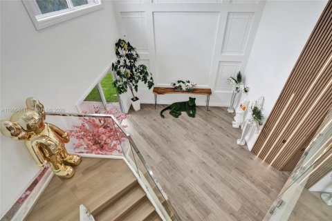 House in Pembroke Pines, Florida 5 bedrooms, 336.49 sq.m. № 2064383 - photo 27