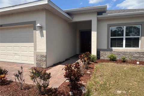 Casa en alquiler en Rotonda, Florida, 3 dormitorios, 147.25 m2 № 2218987 - foto 2