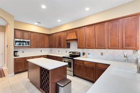House in Kissimmee, Florida 4 bedrooms, 265.98 sq.m. № 1581832 - photo 21