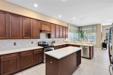House in Kissimmee, Florida 4 bedrooms, 265.98 sq.m. № 1581832 - photo 22