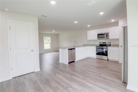 Casa en alquiler en Ocala, Florida, 4 dormitorios, 179.67 m2 № 1917378 - foto 6