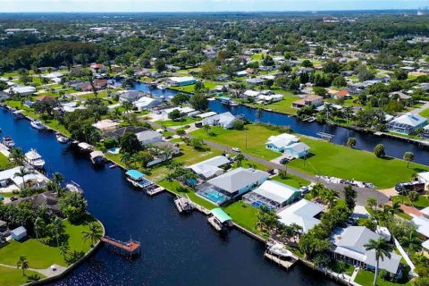 Land in Fort Myers, Florida № 1431154 - photo 14