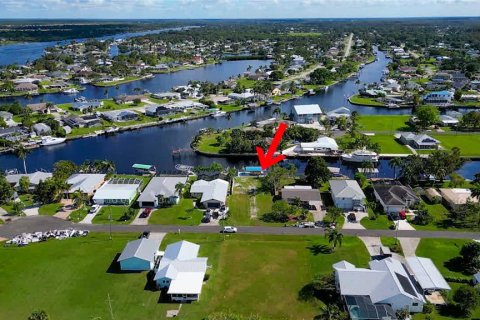 Land in Fort Myers, Florida № 1431154 - photo 2