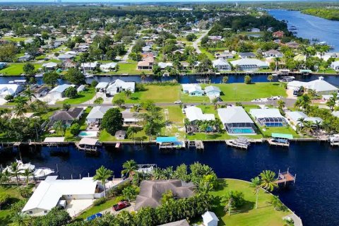 Land in Fort Myers, Florida № 1431154 - photo 11