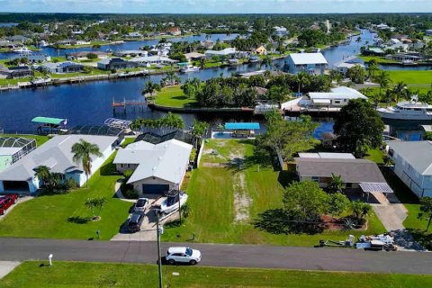 Land in Fort Myers, Florida № 1431154 - photo 8