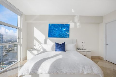 Condo in Hallandale Beach, Florida, 1 bedroom  № 2052798 - photo 8