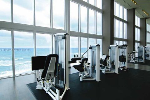 Condo in Hallandale Beach, Florida, 1 bedroom  № 2052798 - photo 24