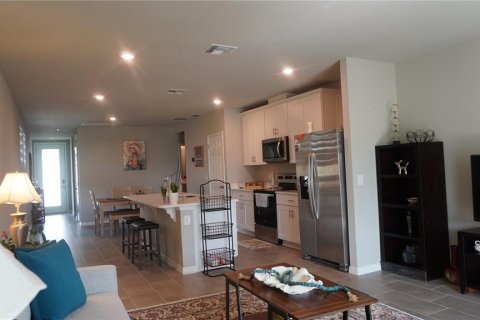 House in Davenport, Florida 3 bedrooms, 137.87 sq.m. № 1866416 - photo 19