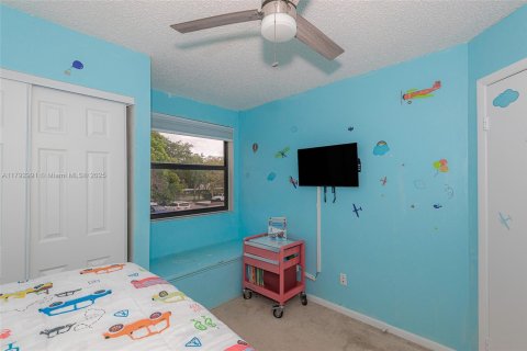 Adosado en venta en Pembroke Pines, Florida, 3 dormitorios, 117.8 m2 № 1861401 - foto 9