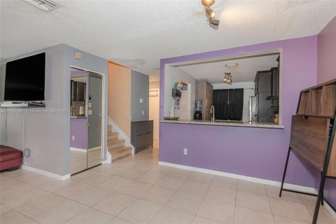Adosado en venta en Pembroke Pines, Florida, 3 dormitorios, 117.8 m2 № 1861401 - foto 20