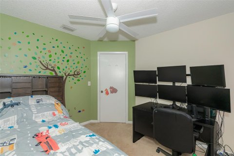 Adosado en venta en Pembroke Pines, Florida, 3 dormitorios, 117.8 m2 № 1861401 - foto 14