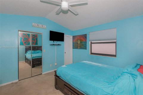 Adosado en venta en Pembroke Pines, Florida, 3 dormitorios, 117.8 m2 № 1861401 - foto 7