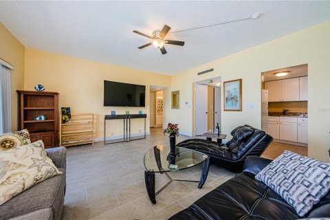 Condominio en alquiler en Clearwater, Florida, 1 dormitorio, 67.63 m2 № 1518809 - foto 18