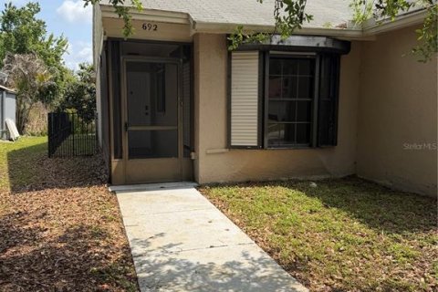 Villa ou maison à louer à Palm Harbor, Floride: 3 chambres, 122.63 m2 № 2195479 - photo 2