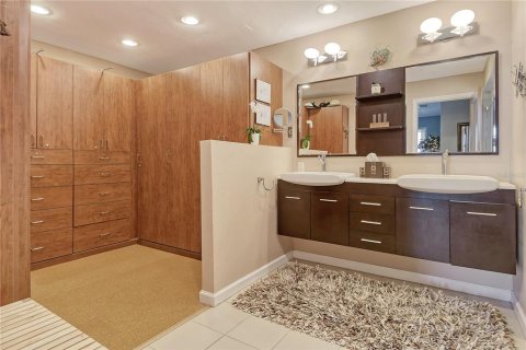 Copropriété à vendre à Longboat Key, Floride: 2 chambres, 123.1 m2 № 2418879 - photo 18