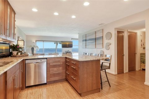 Copropriété à vendre à Longboat Key, Floride: 2 chambres, 123.1 m2 № 2418879 - photo 5