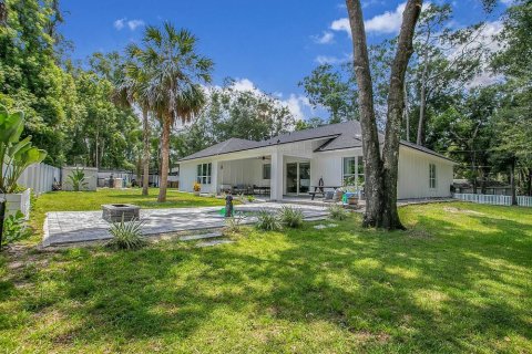 House in Sorrento, Florida 4 bedrooms, 218.13 sq.m. № 1873042 - photo 23