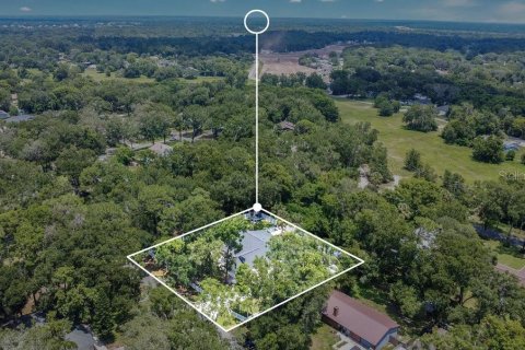 House in Sorrento, Florida 4 bedrooms, 218.13 sq.m. № 1873042 - photo 26