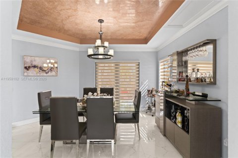 Villa ou maison à vendre à Miami, Floride: 4 chambres, 233.84 m2 № 2153605 - photo 12