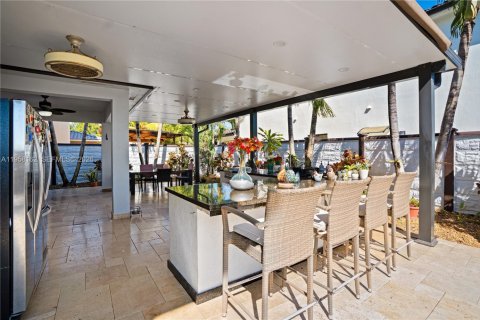 Villa ou maison à vendre à Miami, Floride: 4 chambres, 233.84 m2 № 2153605 - photo 27