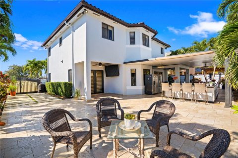 Villa ou maison à vendre à Miami, Floride: 4 chambres, 233.84 m2 № 2153605 - photo 28