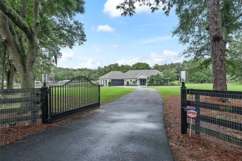House in Ocala, Florida 3 bedrooms, 218.6 sq.m. № 1357340 - photo 3