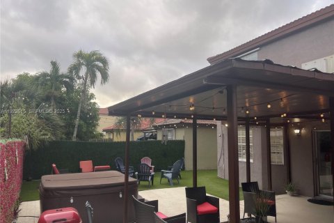 Villa ou maison à vendre à Coconut Creek, Floride: 4 chambres, 210.24 m2 № 1976692 - photo 22