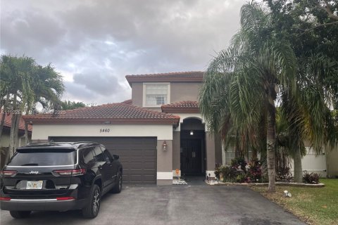 Villa ou maison à vendre à Coconut Creek, Floride: 4 chambres, 210.24 m2 № 1976692 - photo 1