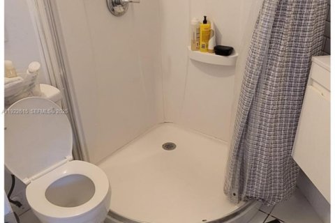 Villa ou maison à vendre à Coconut Creek, Floride: 4 chambres, 210.24 m2 № 1976692 - photo 30