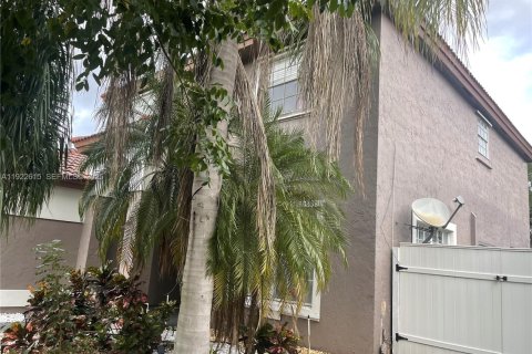 Villa ou maison à vendre à Coconut Creek, Floride: 4 chambres, 210.24 m2 № 1976692 - photo 26