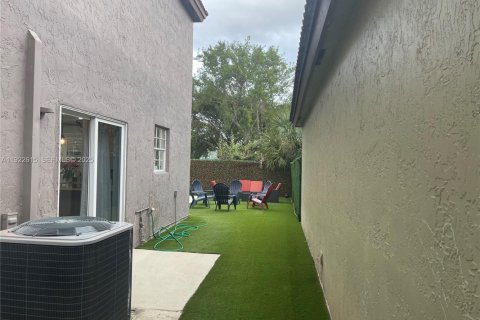 Villa ou maison à vendre à Coconut Creek, Floride: 4 chambres, 210.24 m2 № 1976692 - photo 20