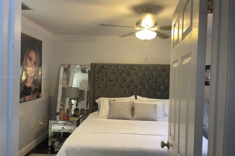 Villa ou maison à vendre à Coconut Creek, Floride: 4 chambres, 210.24 m2 № 1976692 - photo 4