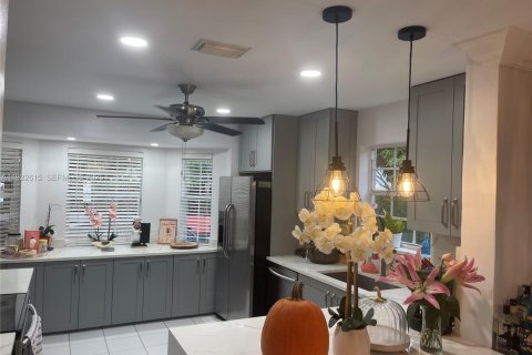 Villa ou maison à vendre à Coconut Creek, Floride: 4 chambres, 210.24 m2 № 1976692 - photo 14