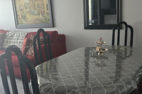 Condominio en venta en Lauderhill, Florida, 1 dormitorio, 63.17 m2 № 1984736 - foto 7