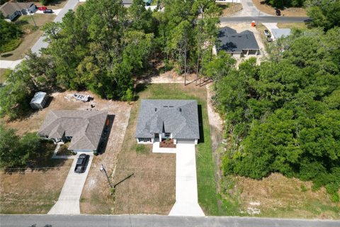 House in Citrus Springs, Florida 4 bedrooms, 164.81 sq.m. № 1649480 - photo 6