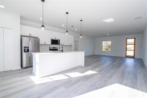 House in Citrus Springs, Florida 4 bedrooms, 164.81 sq.m. № 1649480 - photo 19