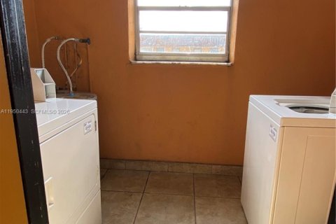 Купить кондоминиум в Майами, Флорида 1 спальня, 56.67м2, № 2153083 - фото 10