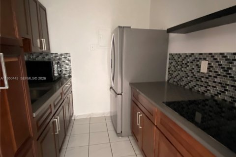 Купить кондоминиум в Майами, Флорида 1 спальня, 56.67м2, № 2153083 - фото 7