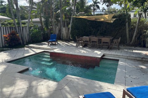 Снять в аренду виллу или дом в Холливуд, Флорида 4 спальни, 146.51м2, № 1951338 - фото 2