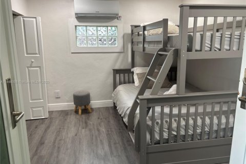 Снять в аренду виллу или дом в Холливуд, Флорида 4 спальни, 146.51м2, № 1951338 - фото 15