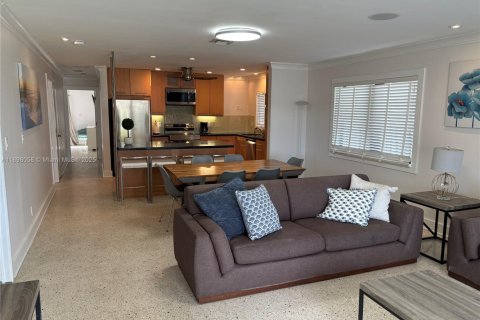 Снять в аренду виллу или дом в Холливуд, Флорида 4 спальни, 146.51м2, № 1951338 - фото 4