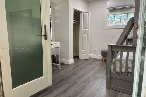 Снять в аренду виллу или дом в Холливуд, Флорида 4 спальни, 146.51м2, № 1951338 - фото 14