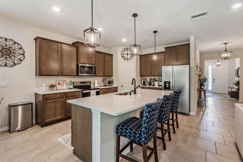 Casa en venta en Land O' Lakes, Florida, 4 dormitorios, 189.99 m2 № 2115028 - foto 9